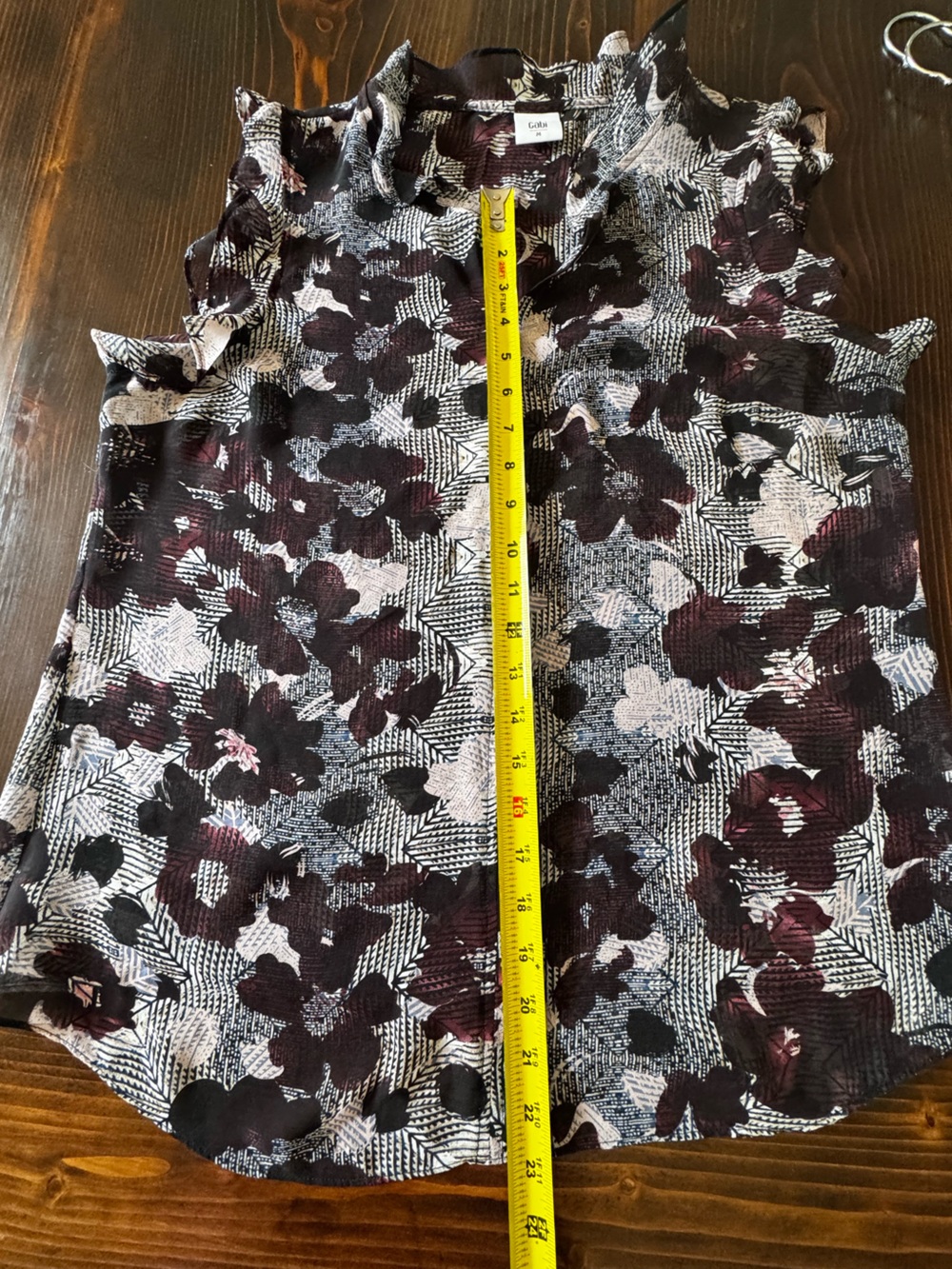 Cabi M sheer top - Picture 7 of 9